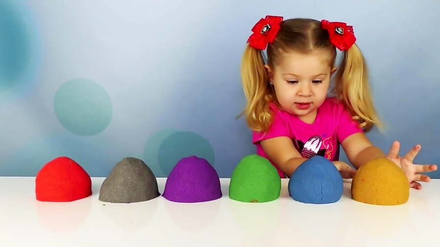 دیانا و اسباب بازی ها - دیانا و ماسه های رنگی